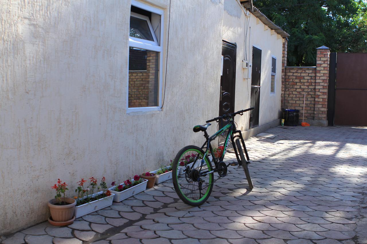 Holiday Hostel House Biškek Exteriér fotografie